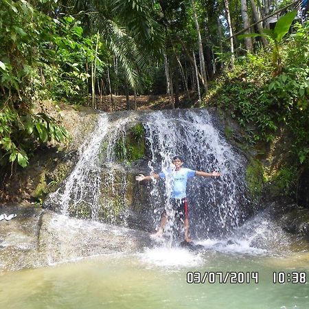 Отель Orchid Bungalow & Restaurant Timbanglawang Экстерьер фото